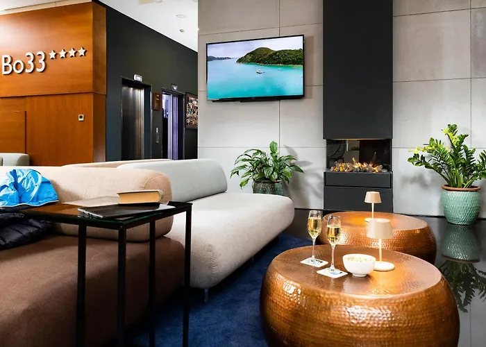 Bo33 Family & 4* Budapest