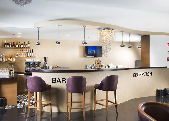 Bo33 Family & Hotell