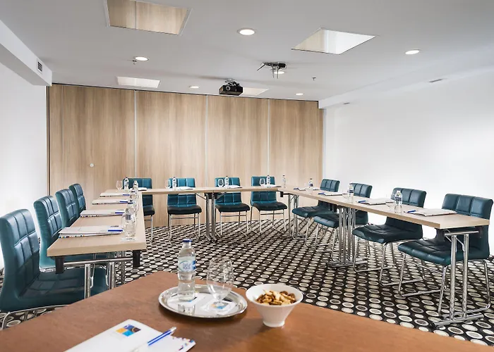 Bo33 Family & 4* Budapest