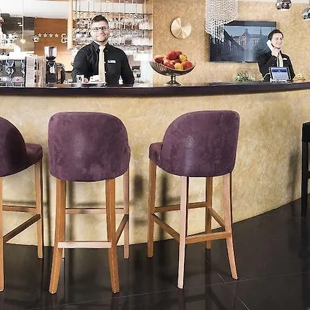 Bo33 Family & Hotel