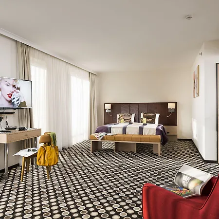 Bo33 Family & Hotel