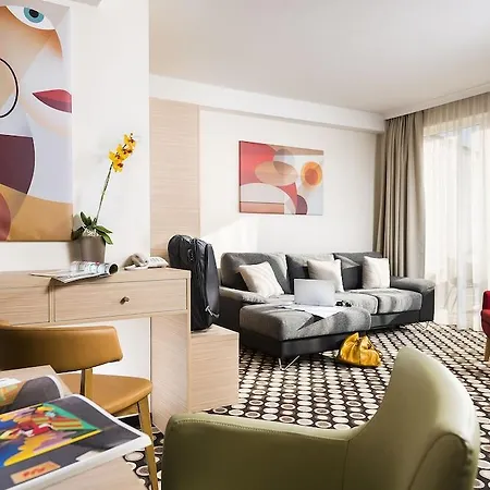 Hotel Bo33 Family & Budapest